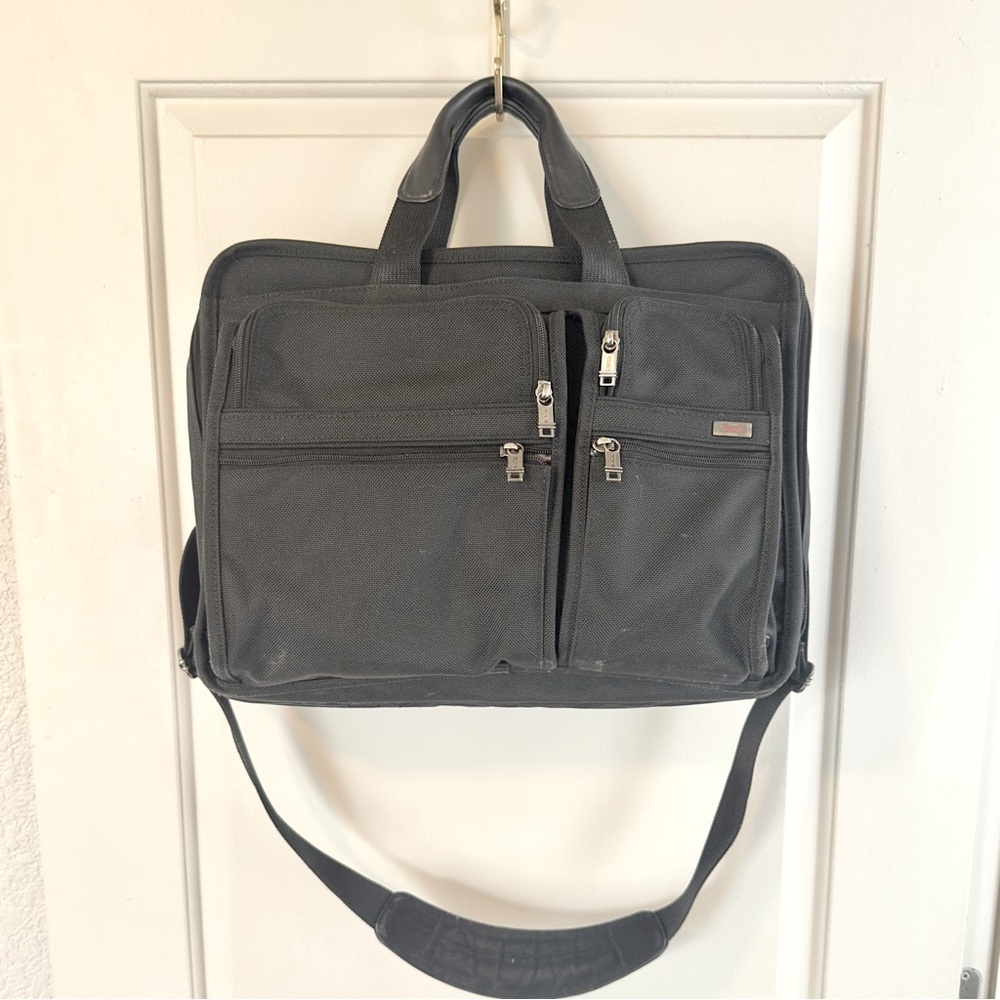 Retail $625 TUMI Alpha Ballistic Travel Shoulder Briefcase Laptop Bag